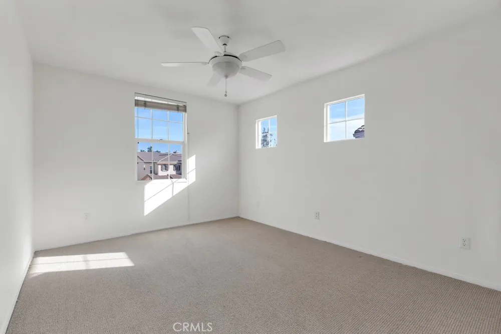 11205 Salerno Porter Ranch, CA 91326