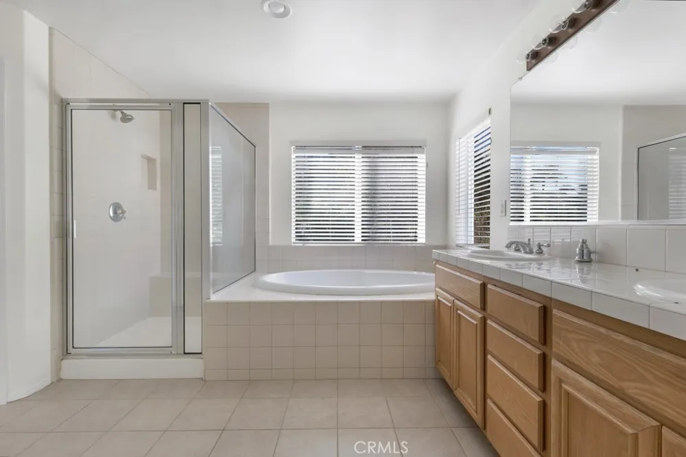 11205 Salerno Porter Ranch, CA 91326