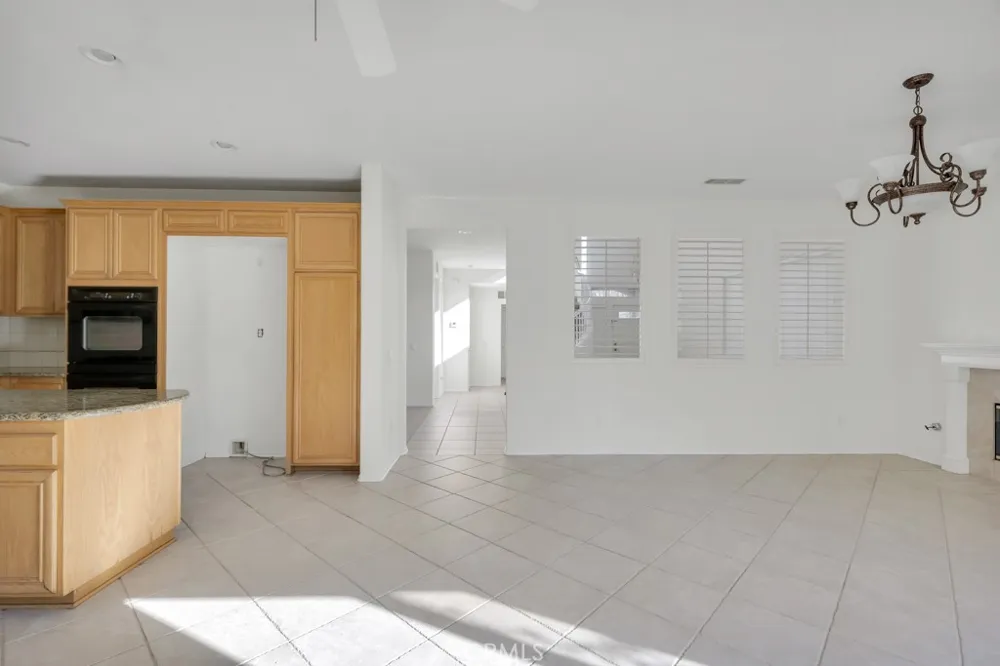 11205 Salerno Porter Ranch, CA 91326