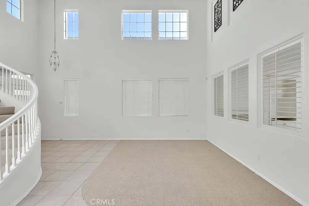 11205 Salerno Porter Ranch, CA 91326