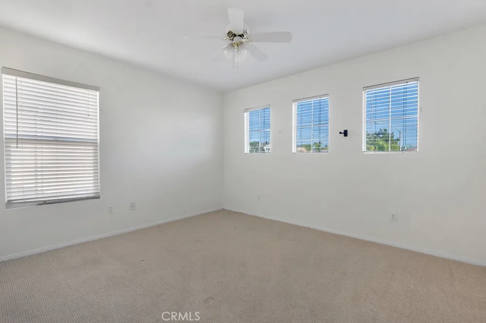 11205 Salerno Porter Ranch, CA 91326