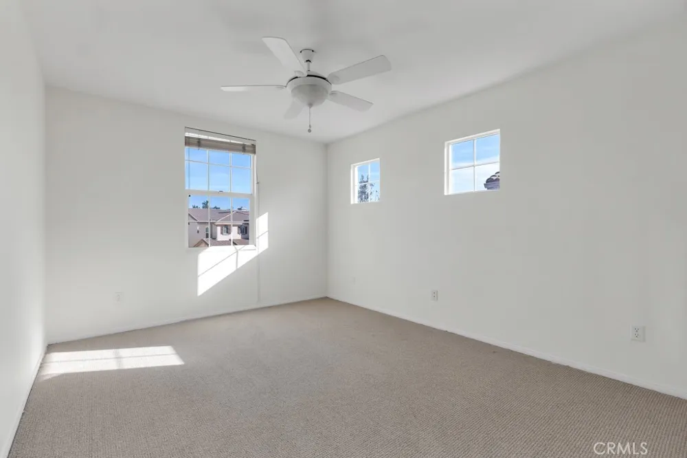11205 Salerno Porter Ranch, CA 91326