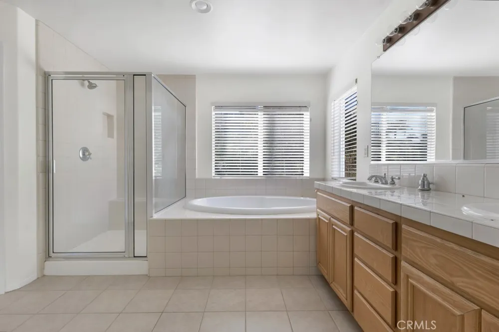 11205 Salerno Porter Ranch, CA 91326
