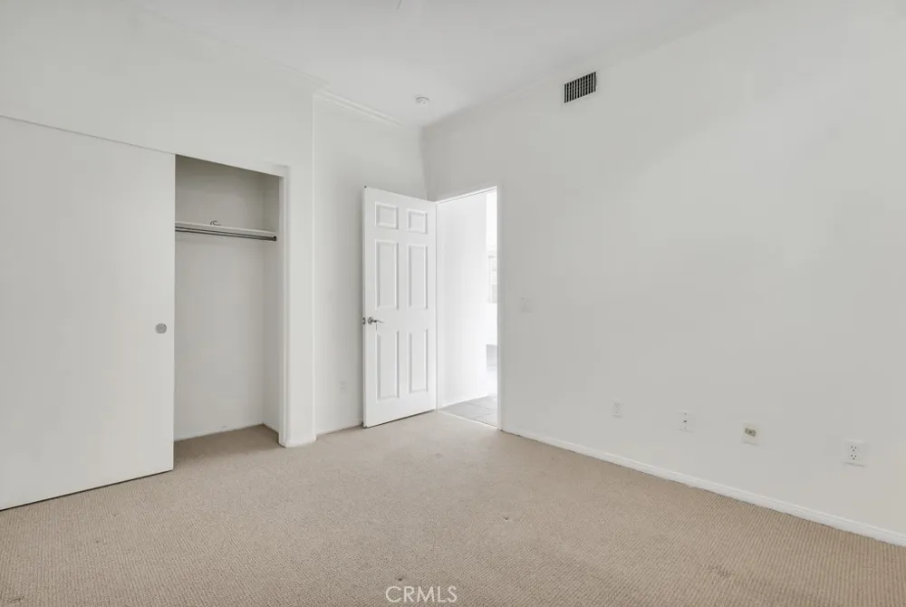 11205 Salerno Porter Ranch, CA 91326