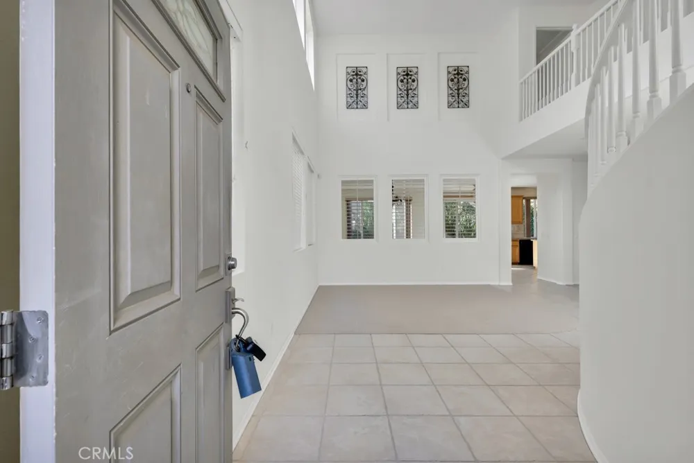 11205 Salerno Porter Ranch, CA 91326