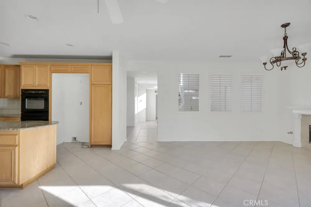 11205 Salerno Porter Ranch, CA 91326