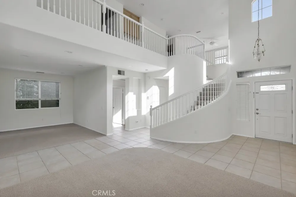 11205 Salerno Porter Ranch, CA 91326