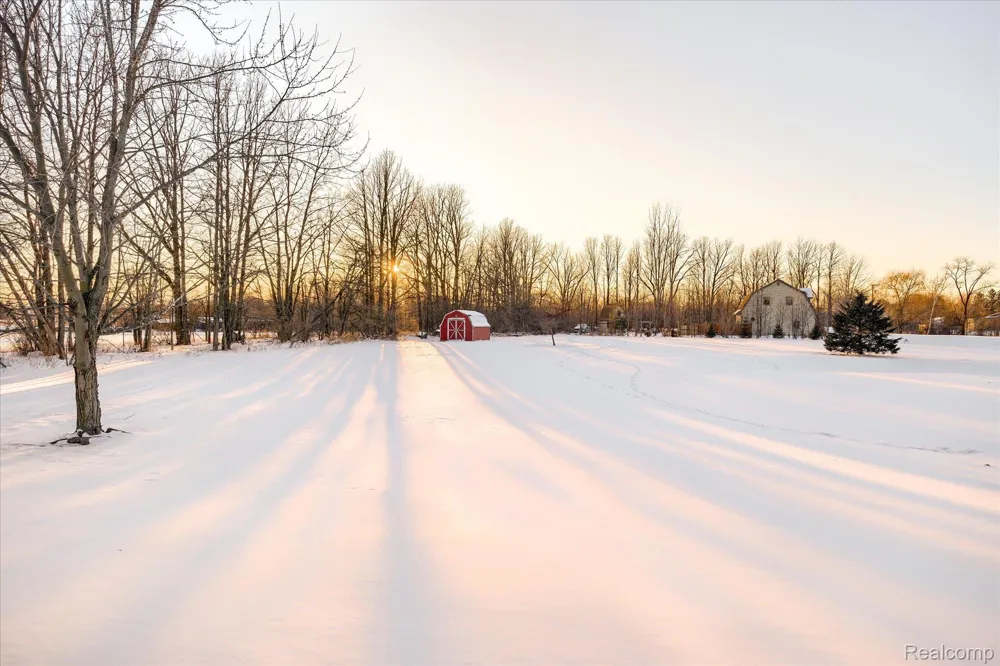 6941 Lake Pleasant Road