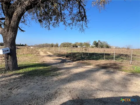 1306 County Road 201