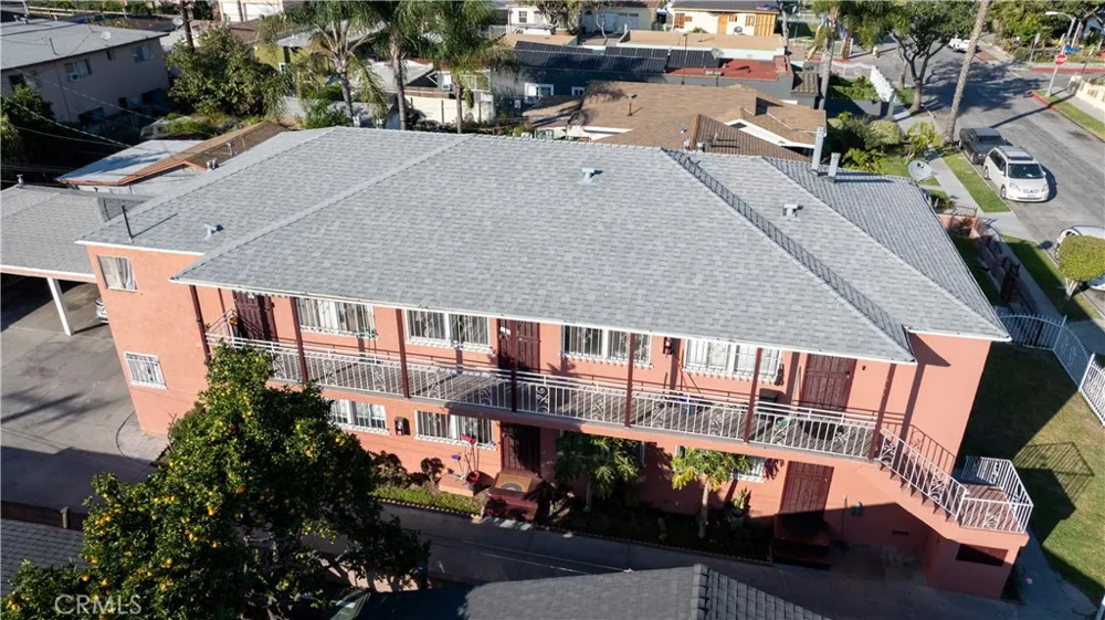 9723 San Juan South Gate, CA 90280