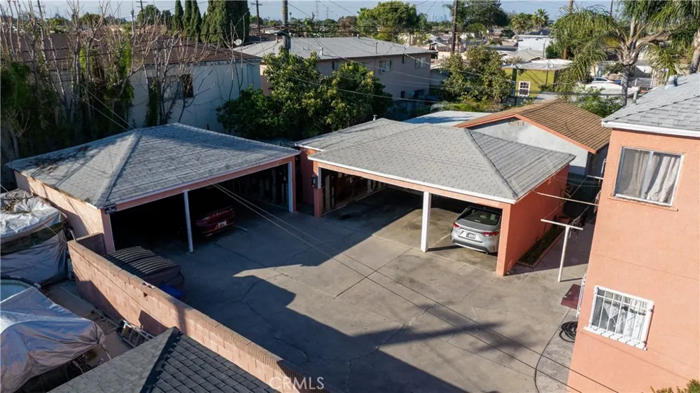 9723 San Juan South Gate, CA 90280