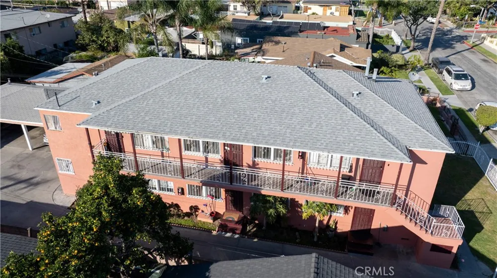 9723 San Juan South Gate, CA 90280
