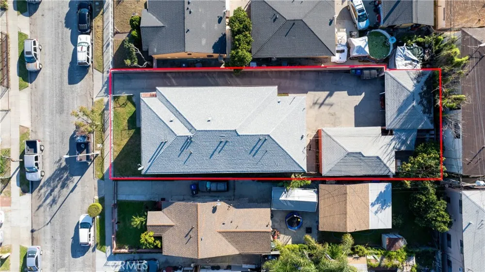 9723 San Juan South Gate, CA 90280