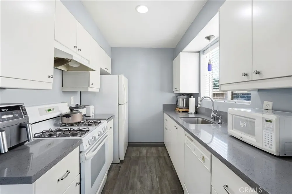 6223 Morse Valley Glen, CA 91606