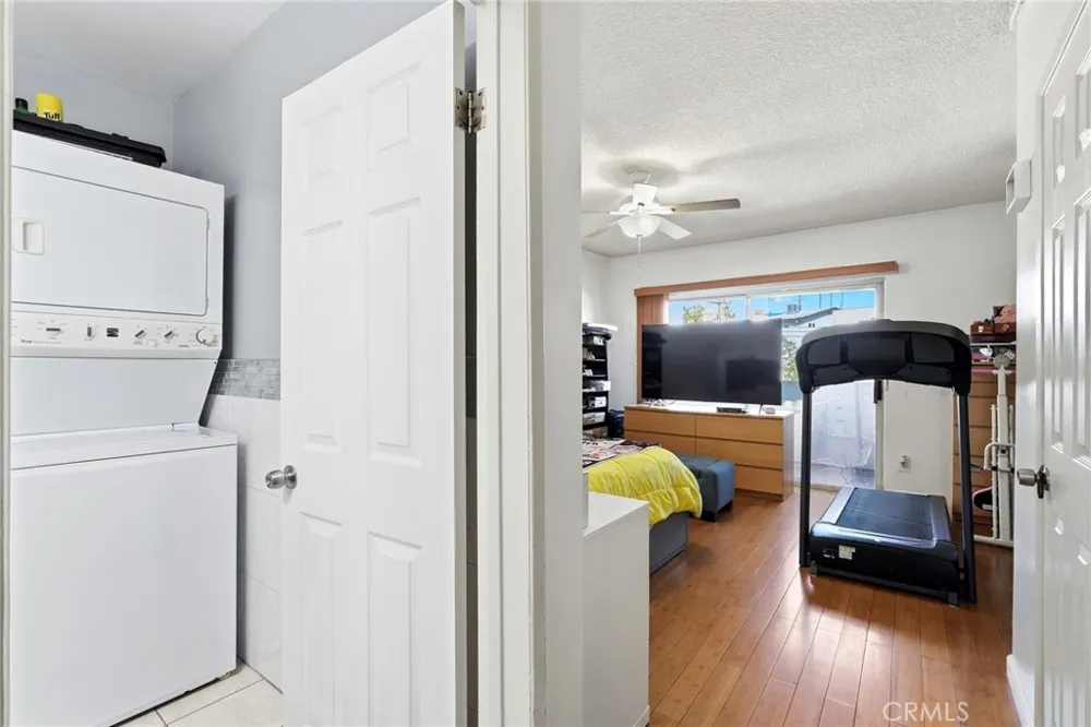 6223 Morse Valley Glen, CA 91606