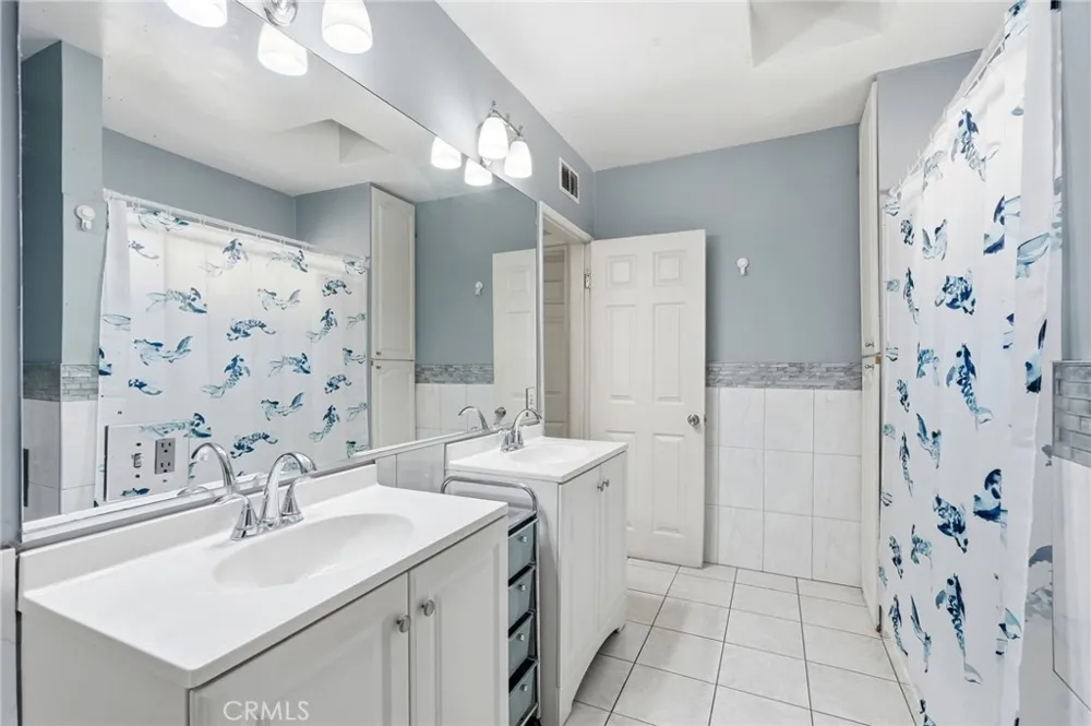 6223 Morse Valley Glen, CA 91606