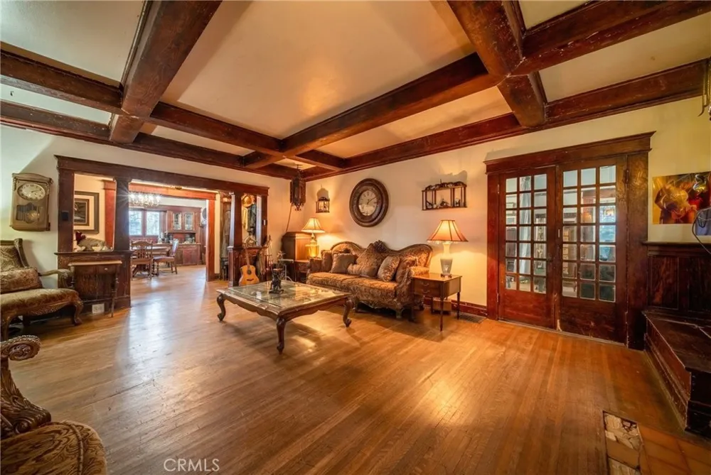 1112 Glendon South Pasadena, CA 91030