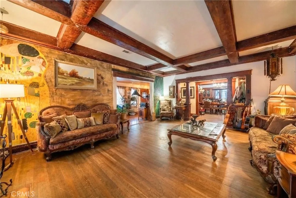 1112 Glendon South Pasadena, CA 91030