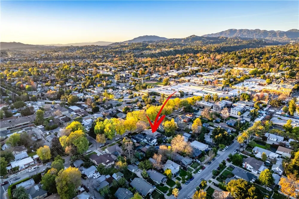 1112 Glendon South Pasadena, CA 91030
