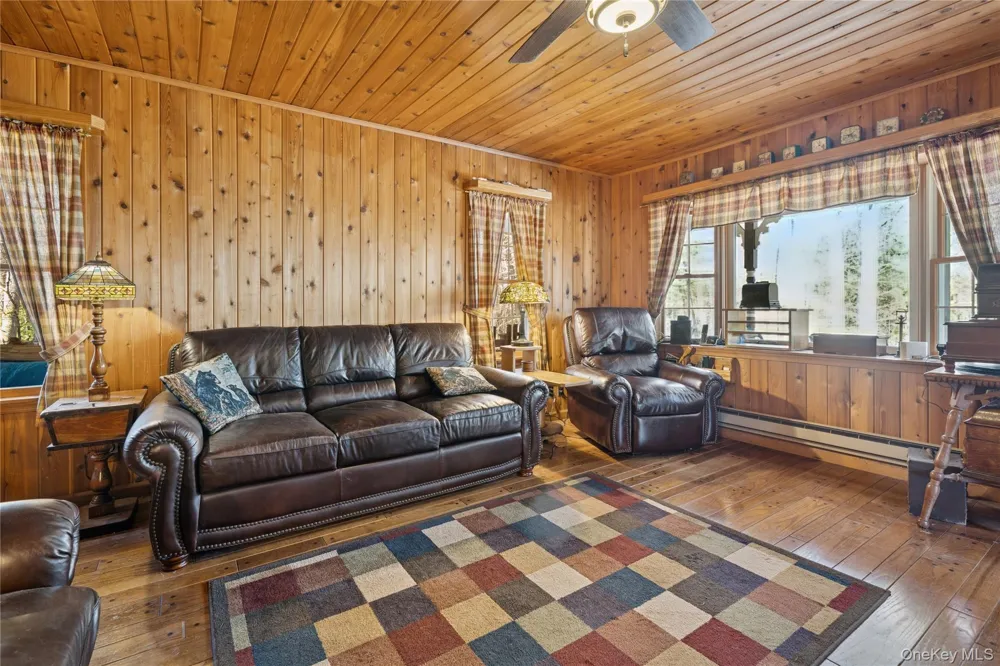 37 Nober Strunk Road Narrowsburg, NY 12764