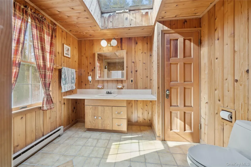 37 Nober Strunk Road Narrowsburg, NY 12764
