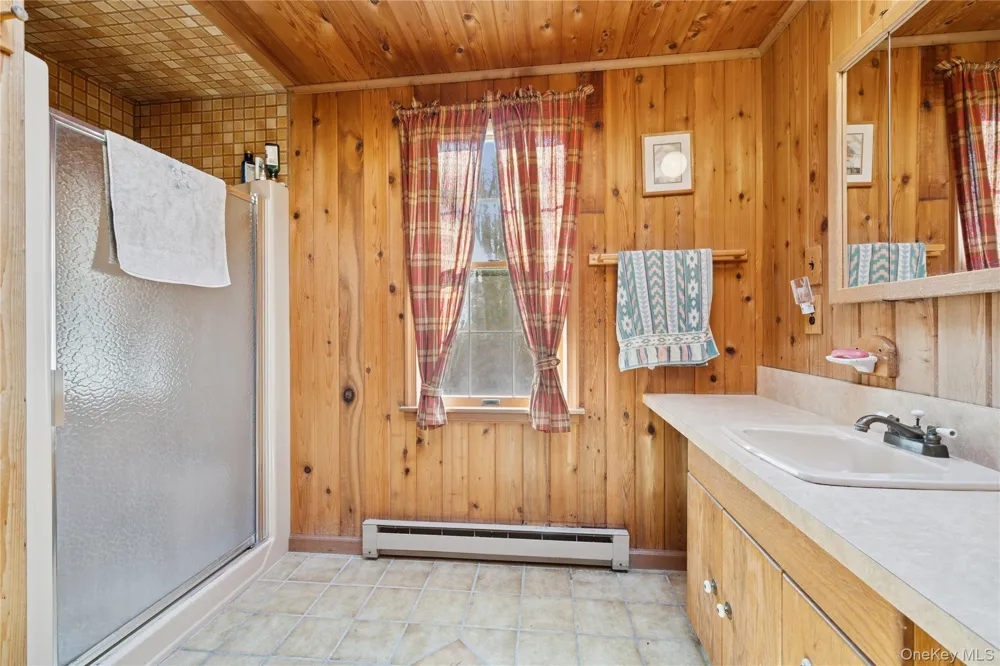 37 Nober Strunk Road Narrowsburg, NY 12764