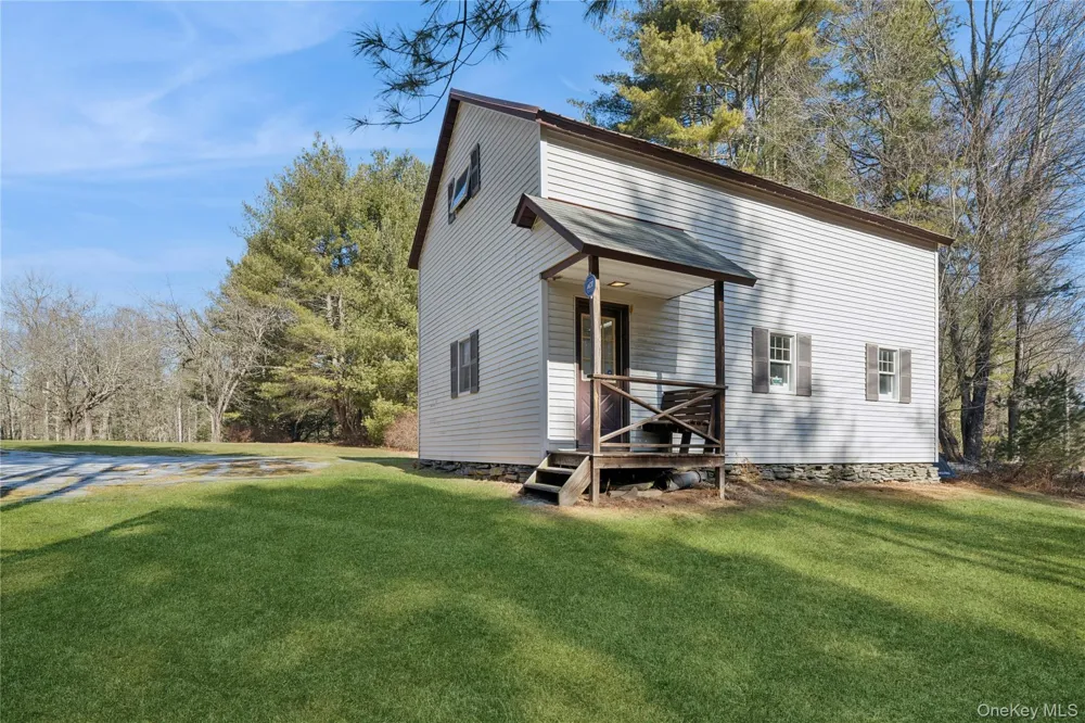 37 Nober Strunk Road Narrowsburg, NY 12764
