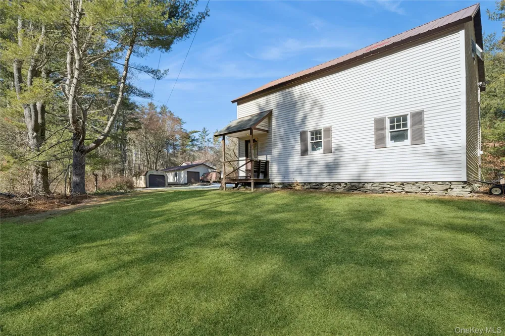 37 Nober Strunk Road Narrowsburg, NY 12764