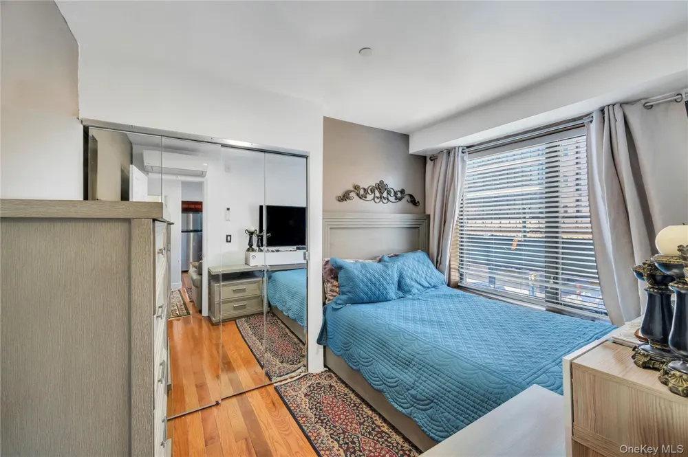 30-63 31st Street #301 Astoria, NY 11102