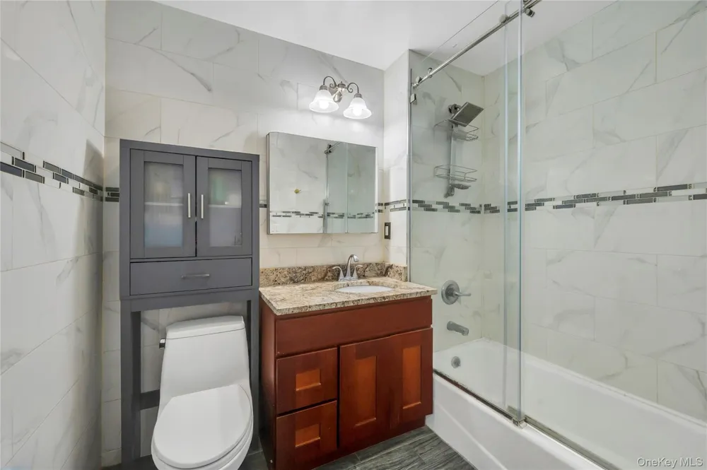 30-63 31st Street #301 Astoria, NY 11102