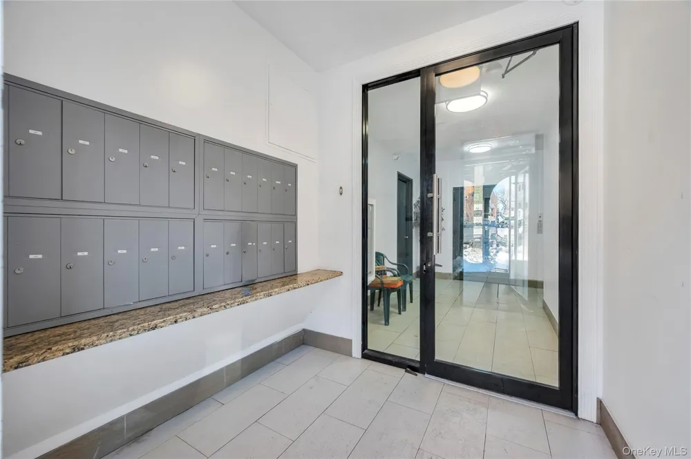 30-63 31st Street #301 Astoria, NY 11102