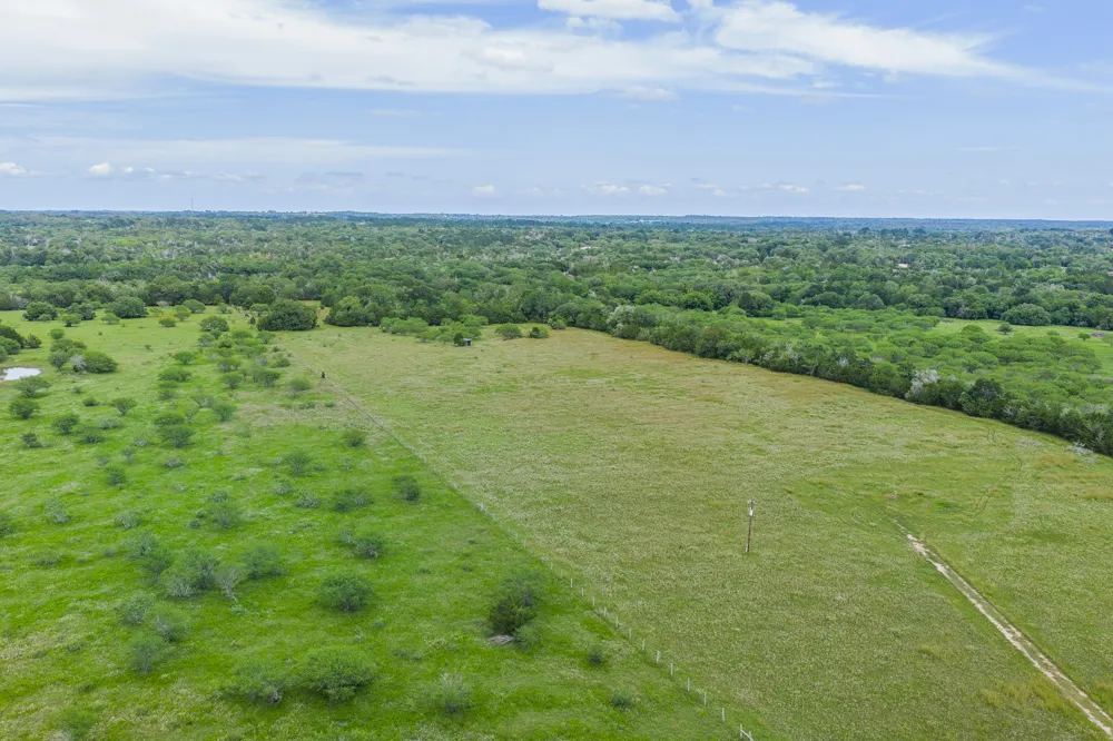 1505 McElroy Lane No City, TX 78950