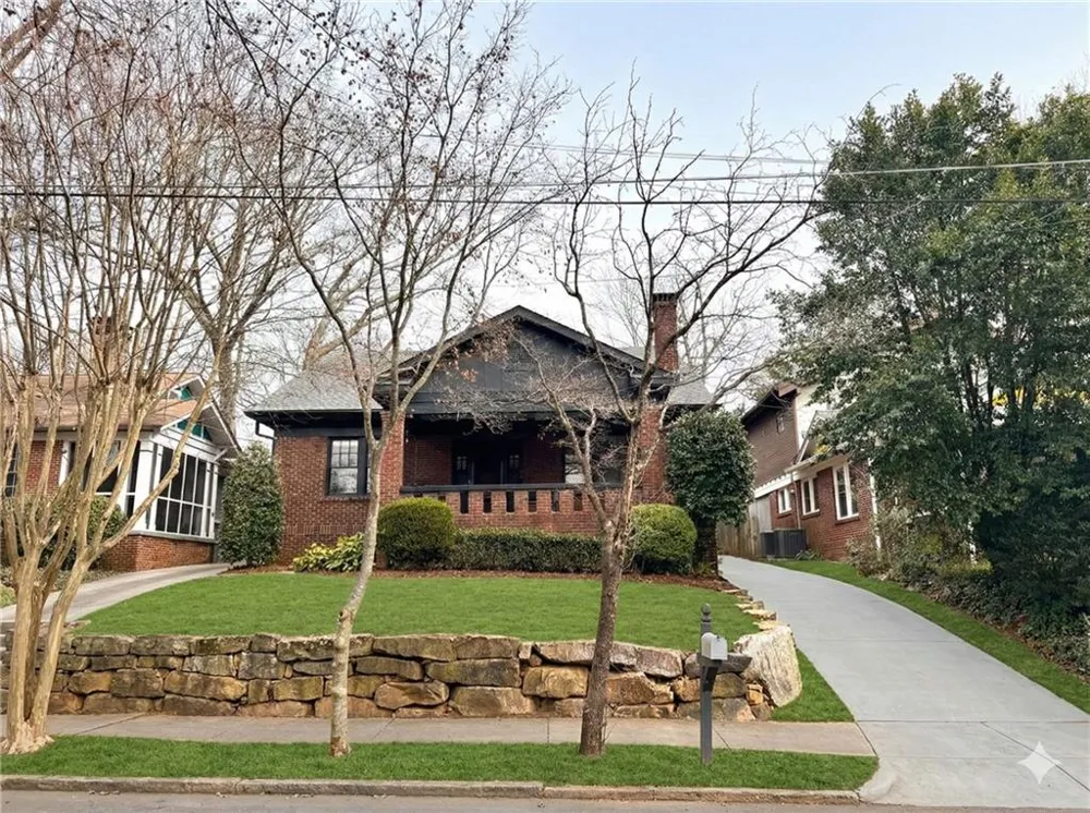 471 Page Avenue NE #1