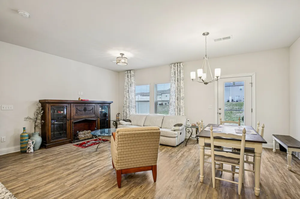 429 Palmetto Dr Columbia, TN 38401