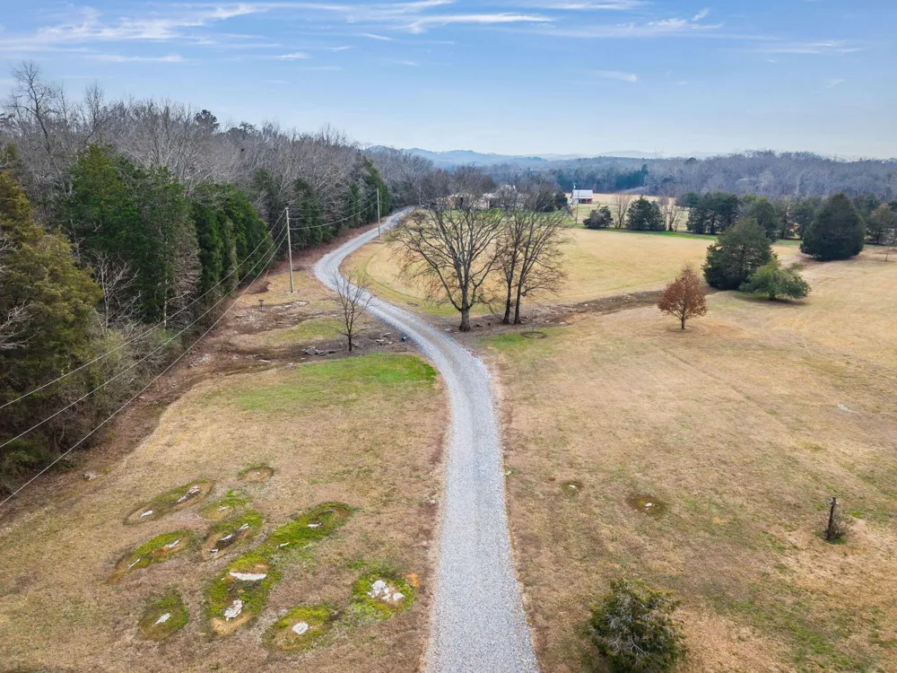 313 Lowry Lane Chickamauga, GA 30707