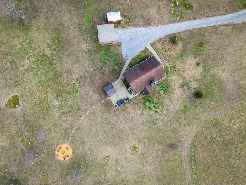 313 Lowry Lane Chickamauga, GA 30707