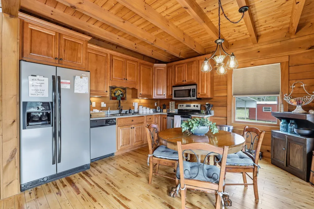 313 Lowry Lane Chickamauga, GA 30707