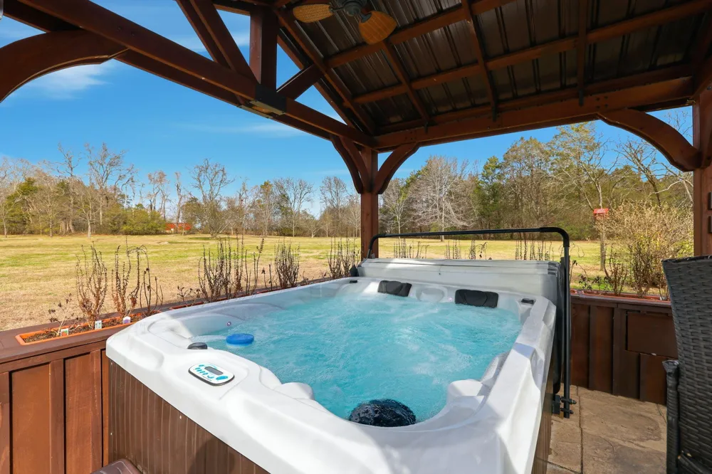 313 Lowry Lane Chickamauga, GA 30707