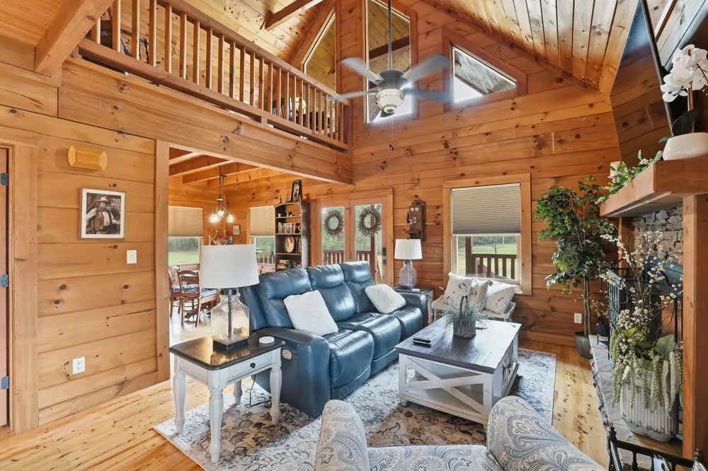 313 Lowry Lane Chickamauga, GA 30707