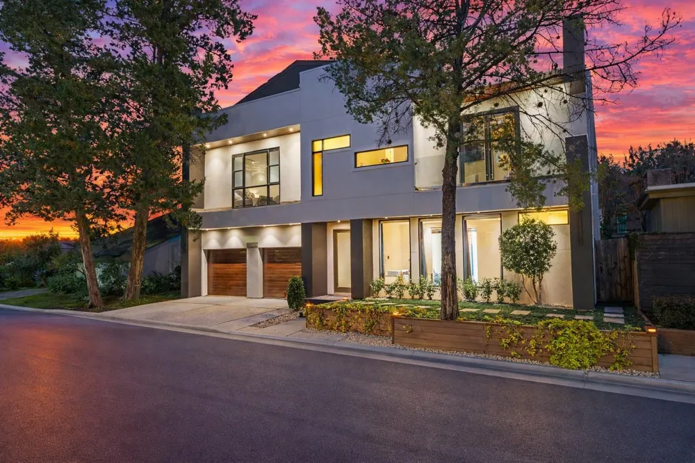 5419 John Dreaper Drive