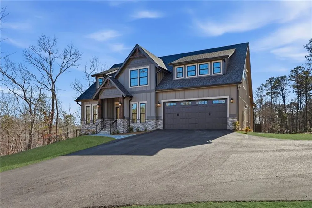 100 Silver Oak Trail