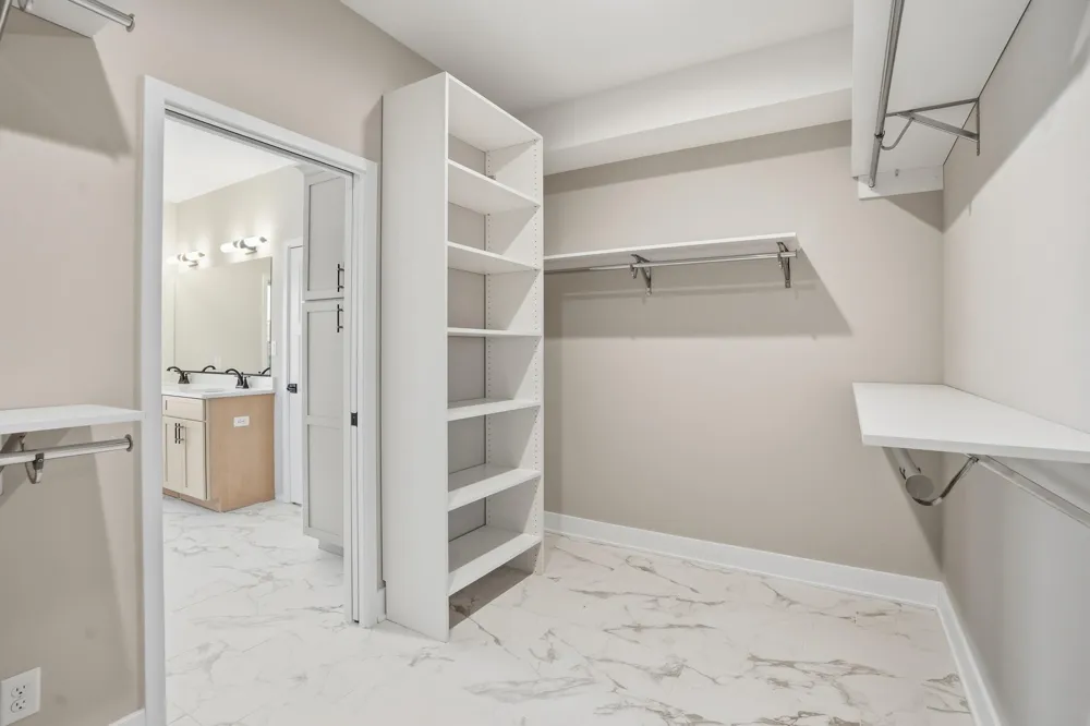 9673 Corydalis Avenue St. John, IN 46373