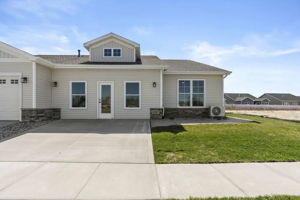 6367 Jasmine Avenue Portage, IN 46368