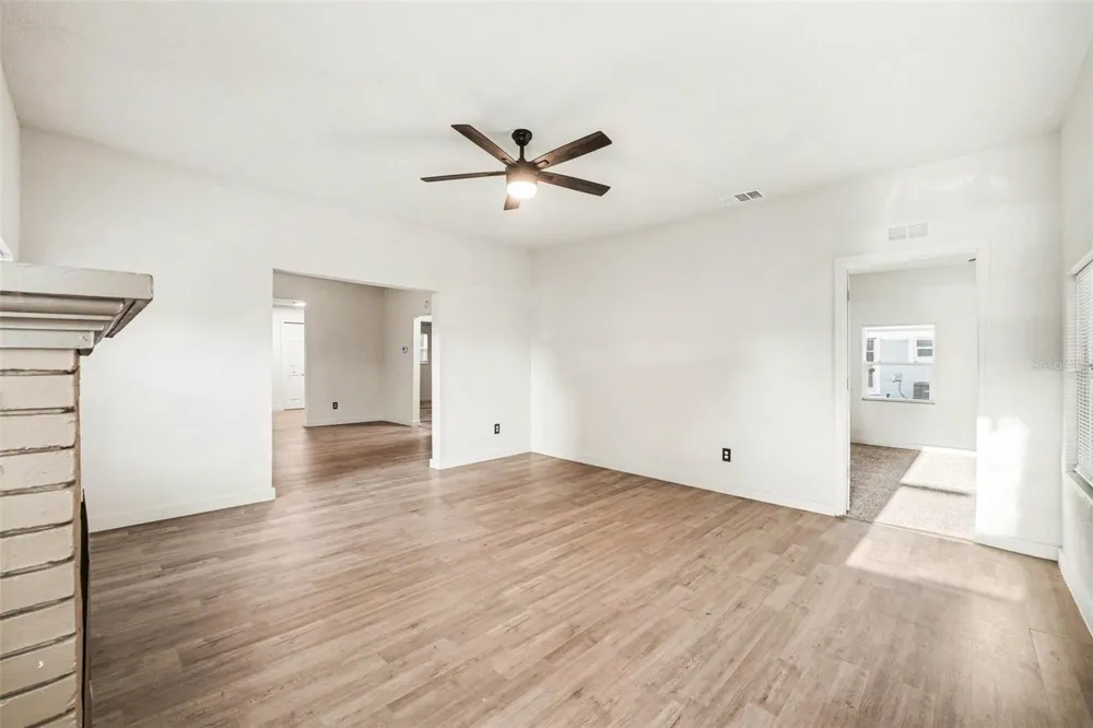 129 W PARK AVENUE Lake Wales, FL 33853