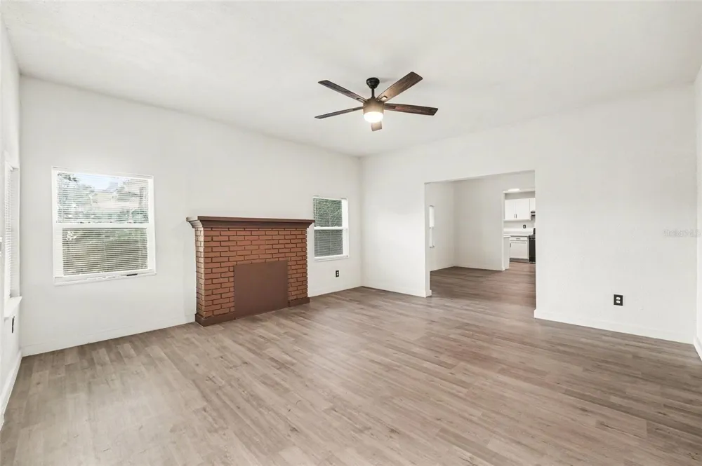 129 W PARK AVENUE Lake Wales, FL 33853