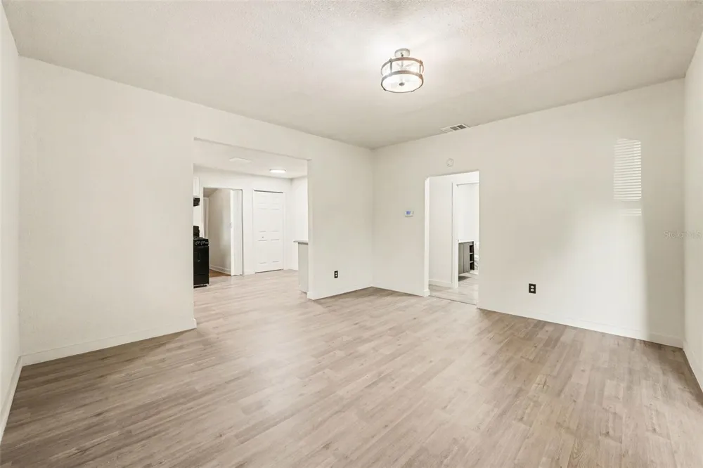 129 W PARK AVENUE Lake Wales, FL 33853
