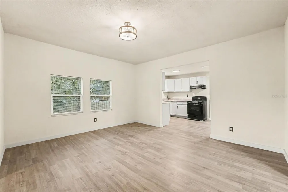 129 W PARK AVENUE Lake Wales, FL 33853