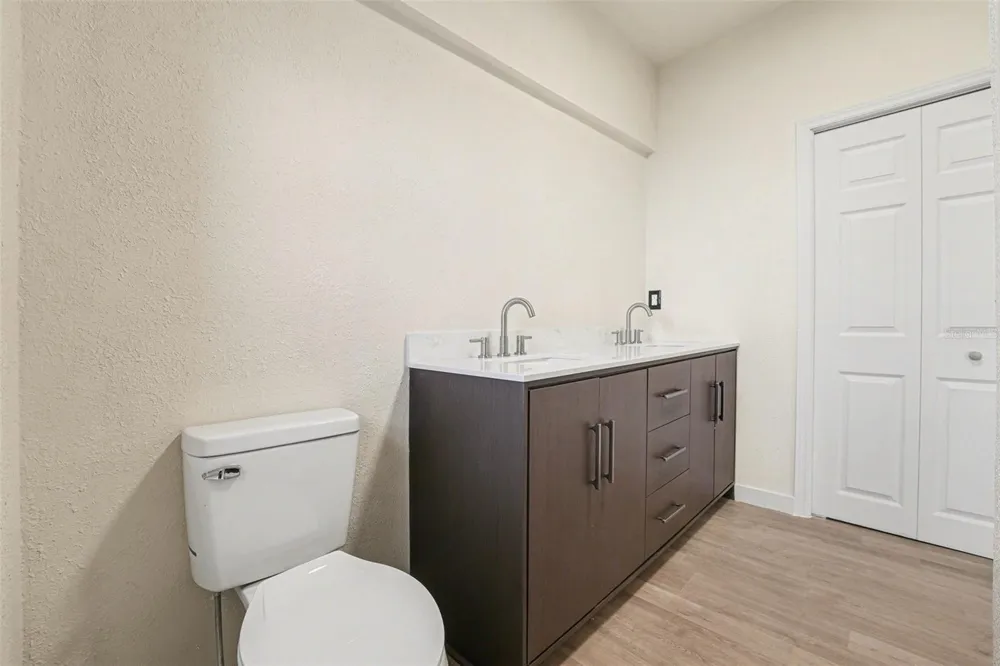 129 W PARK AVENUE Lake Wales, FL 33853