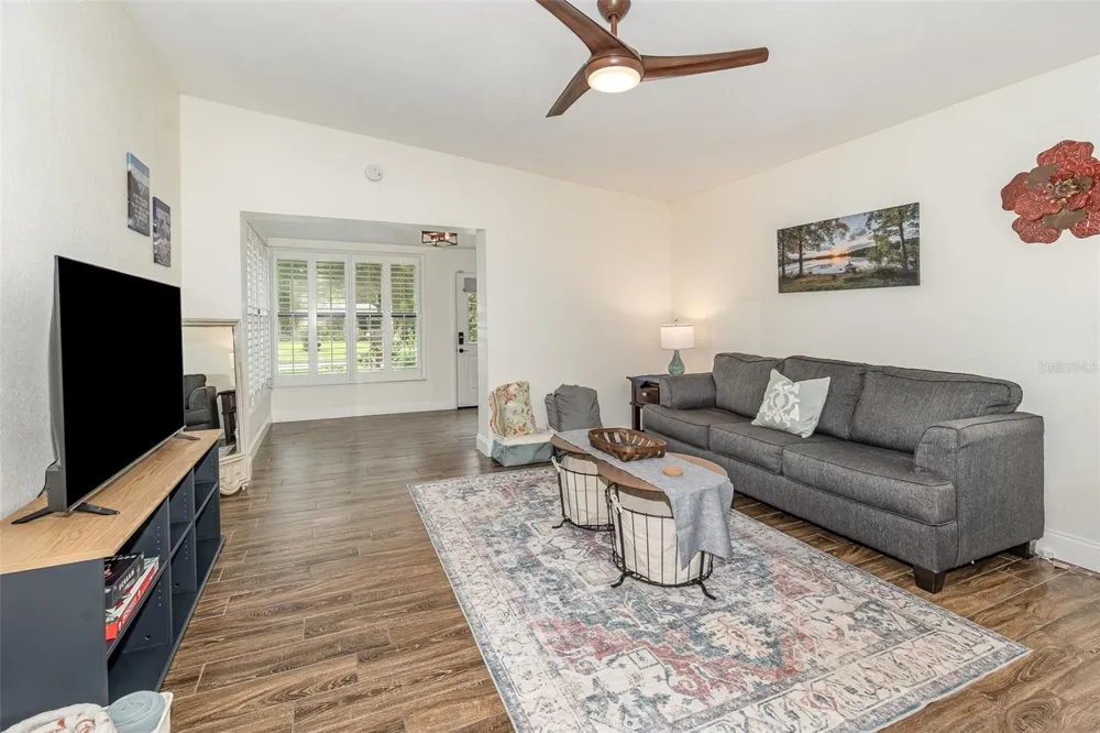 2721 E MARKS STREET Orlando, FL 32803