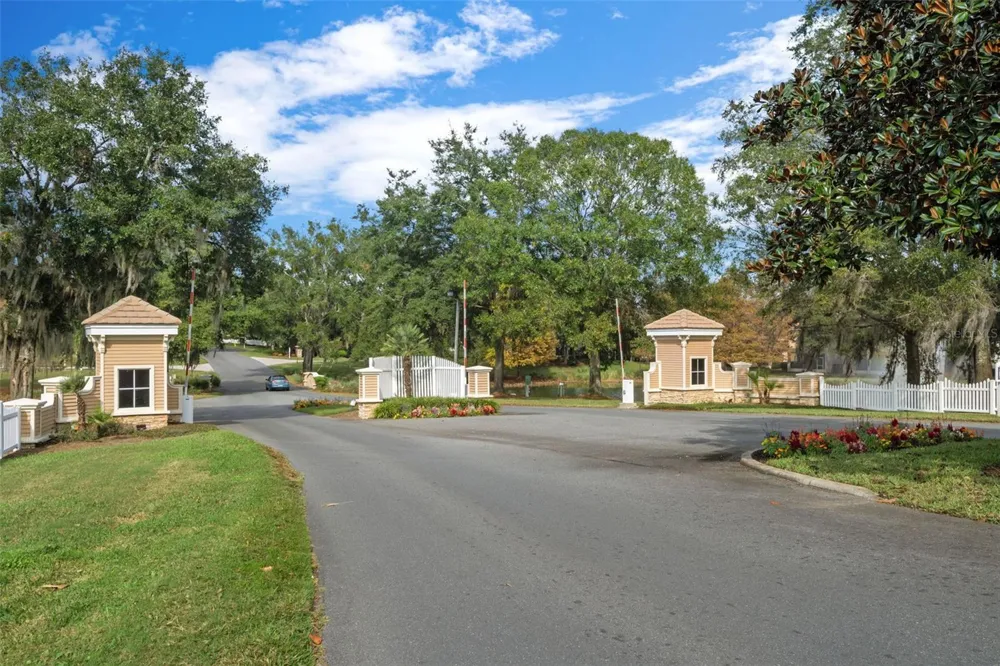 2388 BRENTWOOD CIRCLE Lecanto, FL 34461